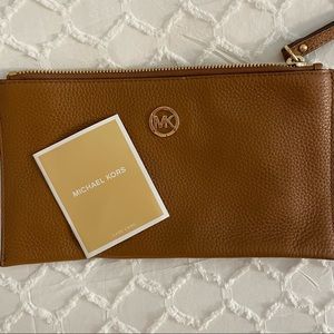 Michael Kors Wristlet